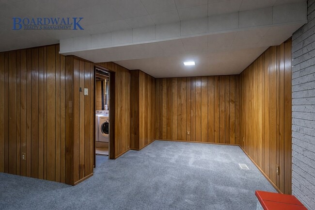 Building Photo - East Millcreek Gem on Rare Corner Lot