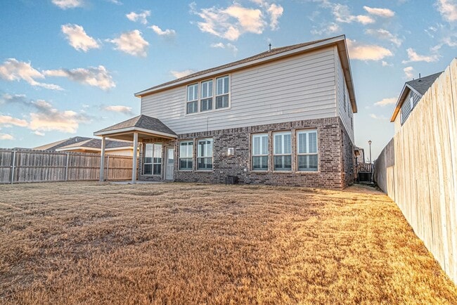 Building Photo - 8330 E County Rd 114
