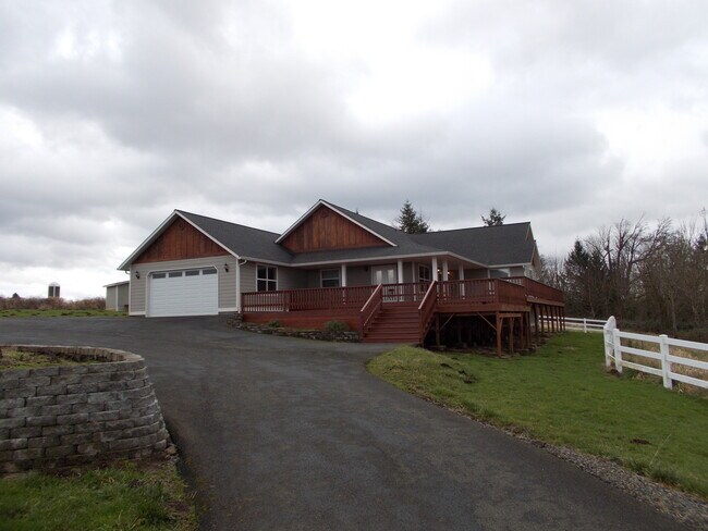 Building Photo - R91G/$1895.00 RENTED