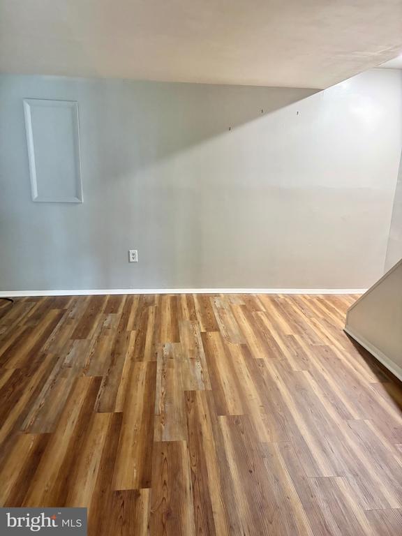 Building Photo - 13 Mitnick Ct