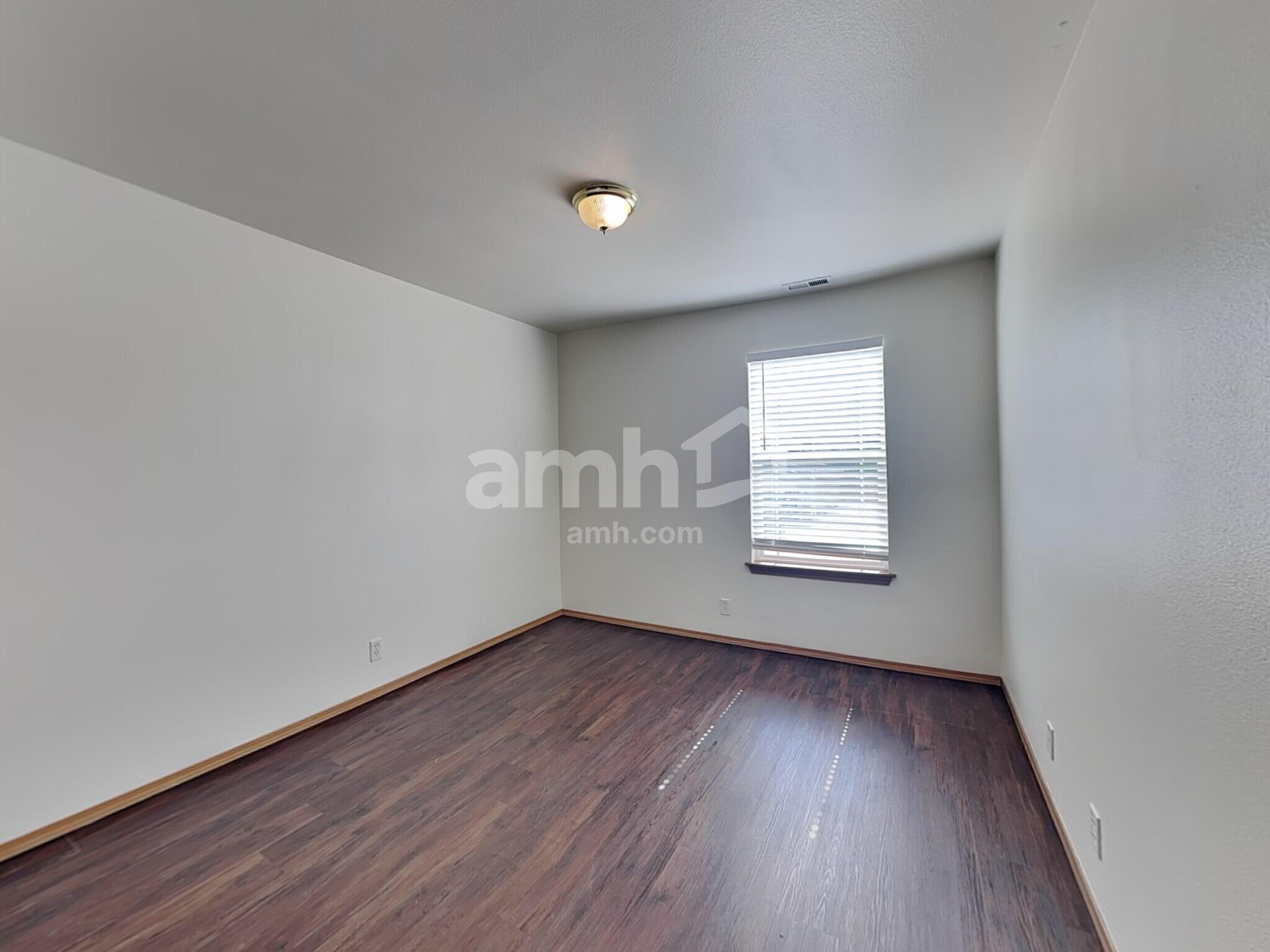Building Photo - 1110 Boatman Ave NW