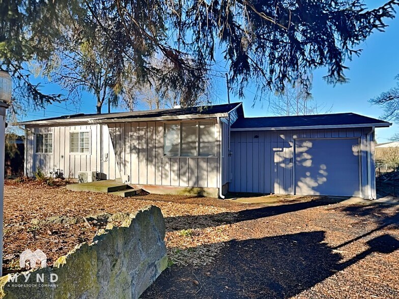 Building Photo - 7203 SE Harmony Dr