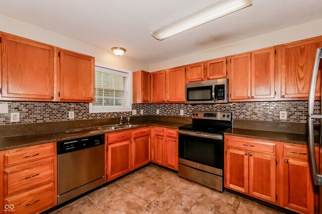 Building Photo - 1202 Pine Mountain Way