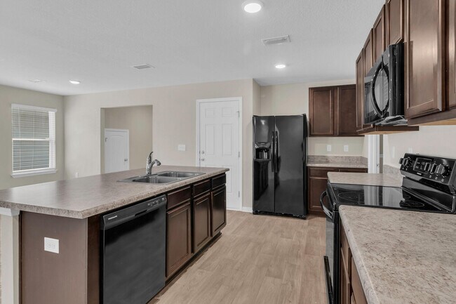 Building Photo - 585 Earl Godwin Rd