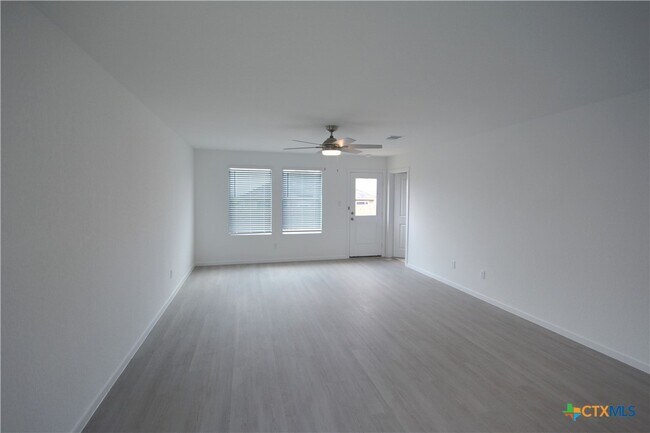 Building Photo - 1537 Hummock Steep