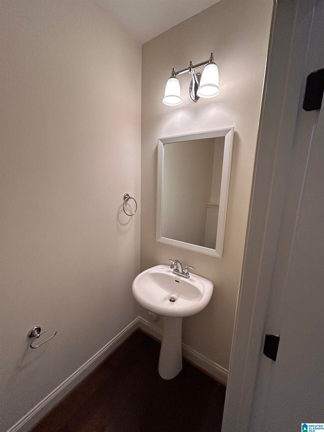 Building Photo - 4159 Lennox Wy