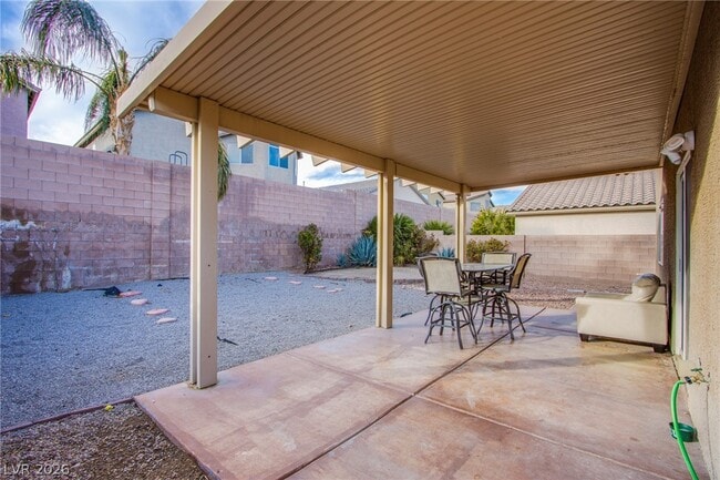 Building Photo - 6429 N Corrie Canyon St