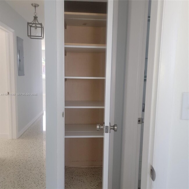 Building Photo - 551 NW 60th Ct