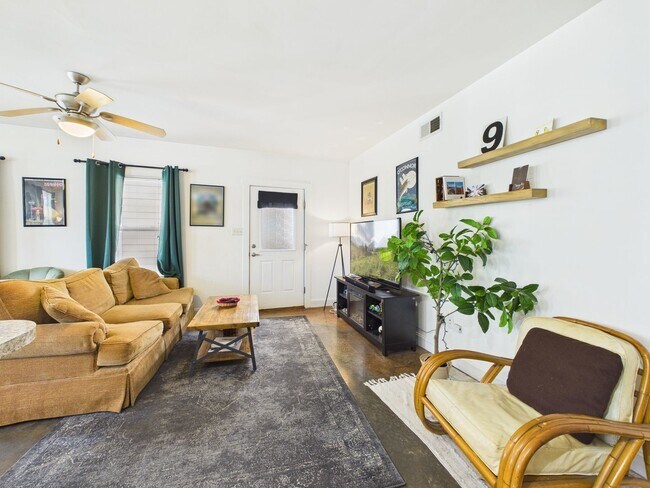 Building Photo - 1112 Porter St