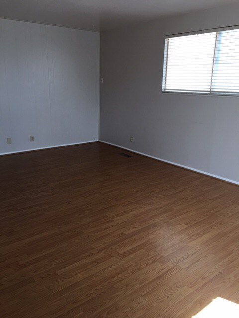 Building Photo - 5856 S 2000 W