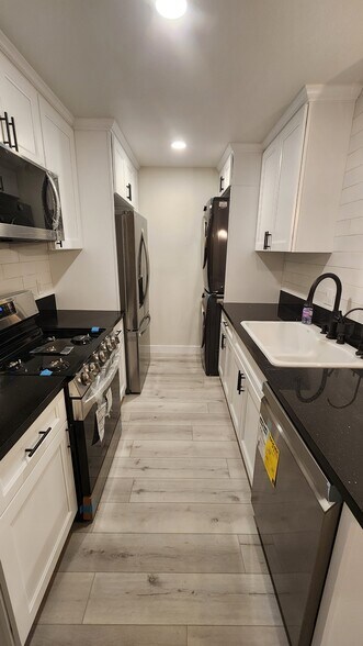 Building Photo - 3219 Colorado Ave