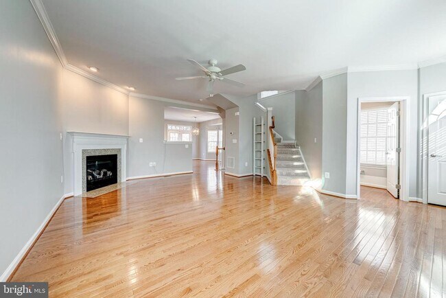 Building Photo - 43022 Spyder Pl