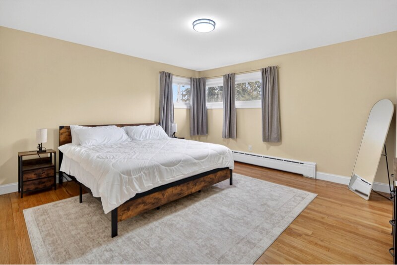 Building Photo - 44 Fullerton St