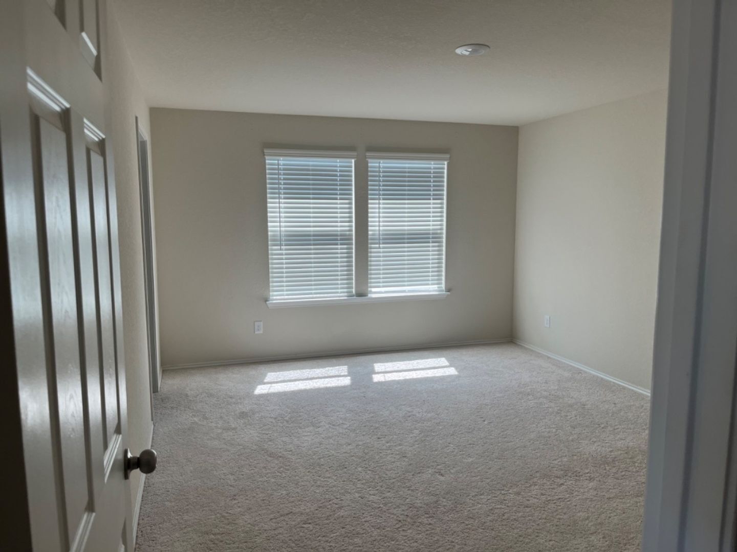 Building Photo - 414 Retama Pass