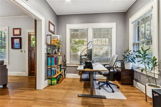 Building Photo - 901 Adair Ave NE