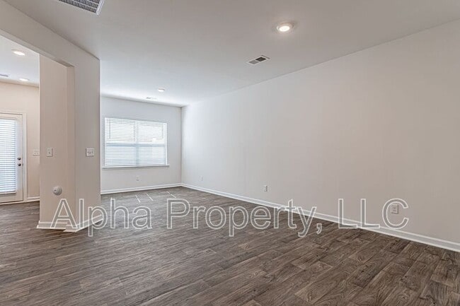 Building Photo - 419 Sea Grit Ct