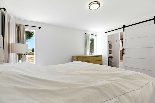 Building Photo - $5995 - Ranch-style home with acreage in West Gilroy's quiet countryside