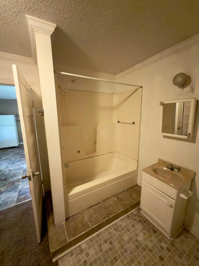 Building Photo - Marshall Street