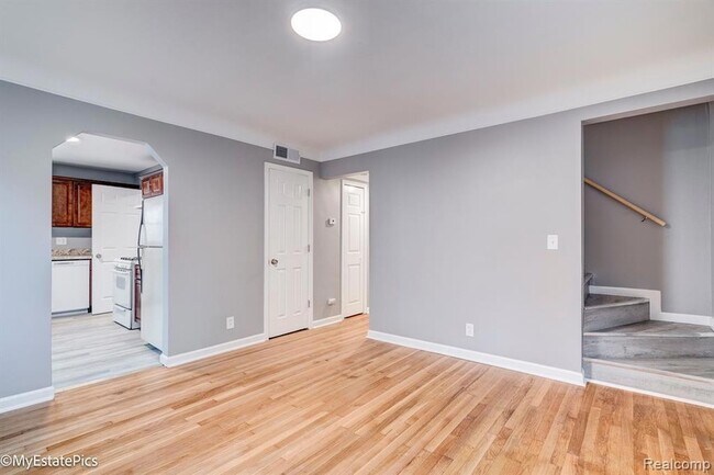 Building Photo - 6151 Helen St