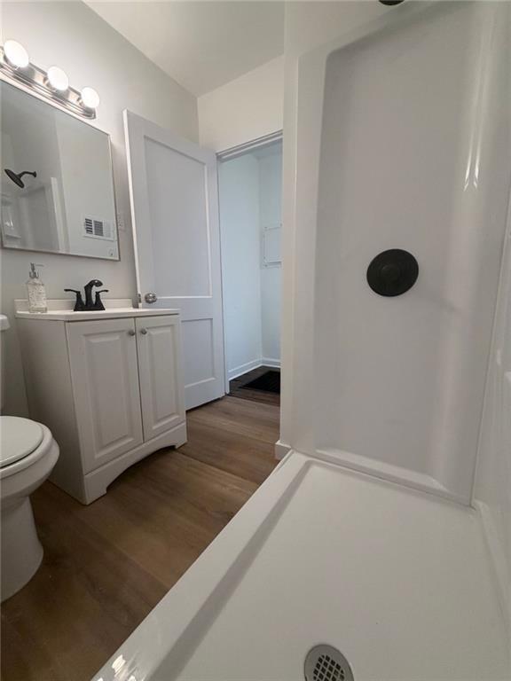 Building Photo - 512 Alpine Way