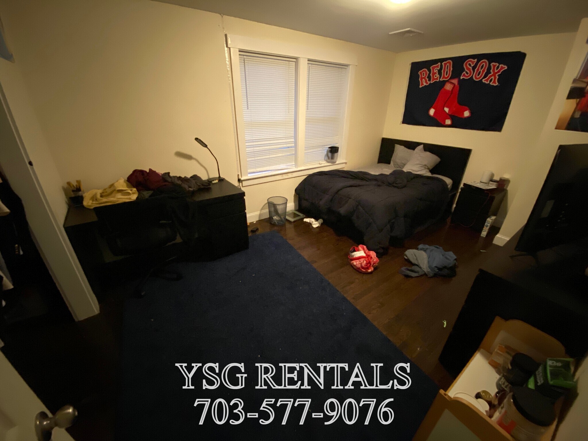 Building Photo - 27 Wait St