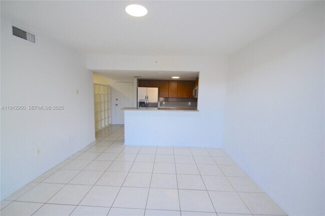 Building Photo - 218 NW 12th Ave