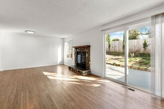 Building Photo - 14520 NW Hunters Dr