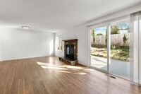 Building Photo - 14520 NW Hunters Dr