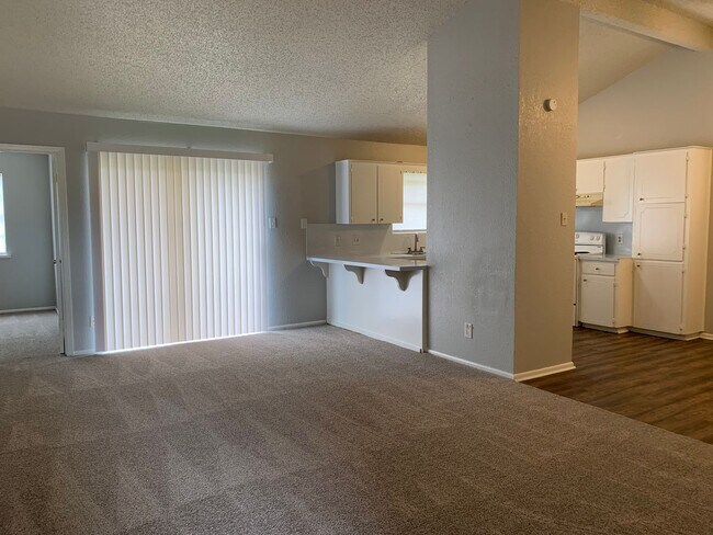 Building Photo - 805 Orleans Dr