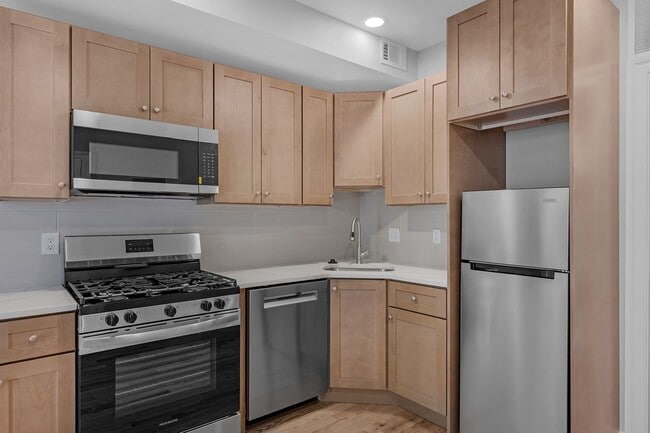 Building Photo - 2931 N Calvert St
