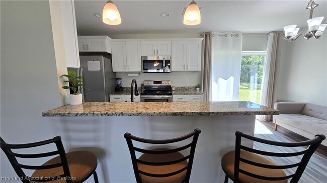 Building Photo - 2909 Mullet Ave