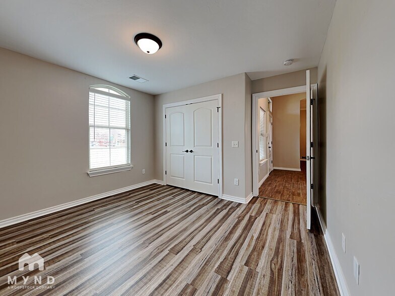 Building Photo - 13224 Brampton Way