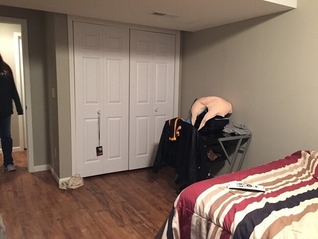 Building Photo - 5 bedroom house on the Westside - close to UIHC