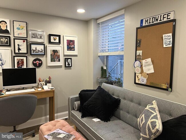 Building Photo - Beautifully renovated 3-bedroom, 2-bathroom home in the highly sought-after Canton/Fells Point ne...