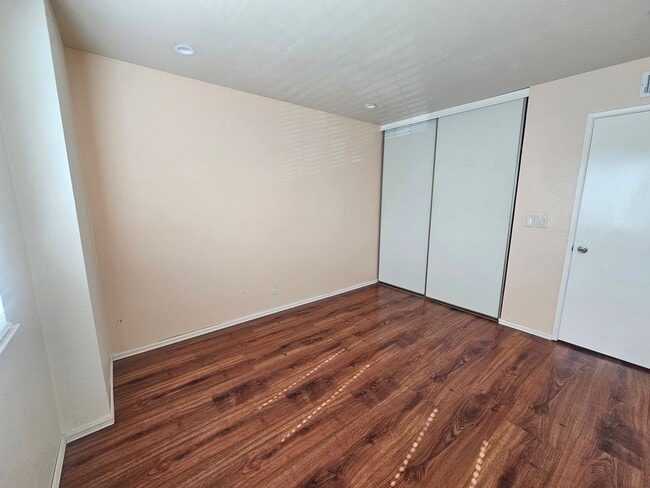 Building Photo - 3076 Valleywood Ct