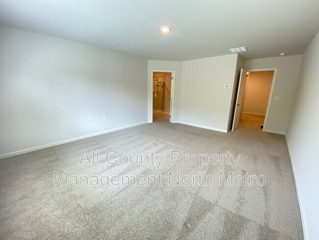 Building Photo - 2715 Poppy Ct