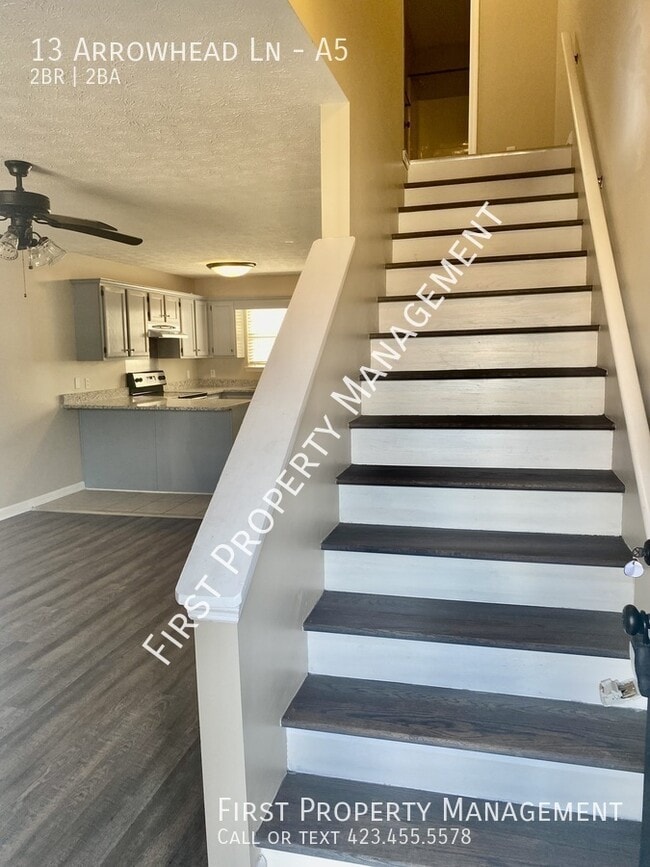 Building Photo - 13 Arrowhead Ln