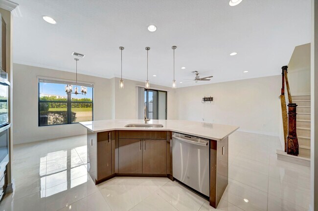 Building Photo - 9893 Brickhill Dr