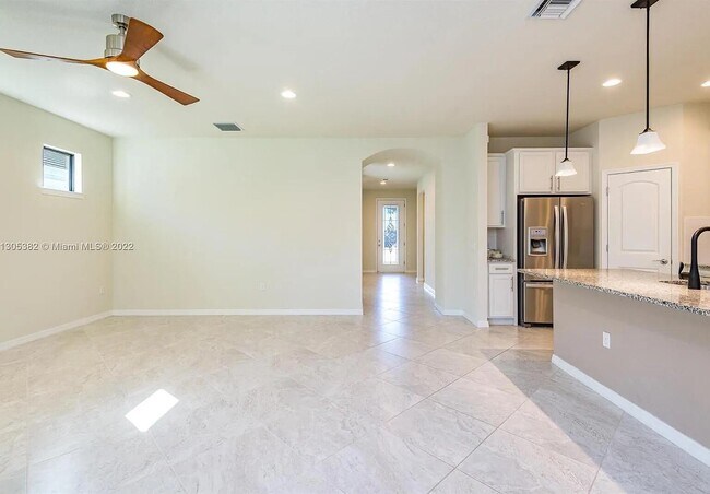 Building Photo - 8196 Hanoverian Dr