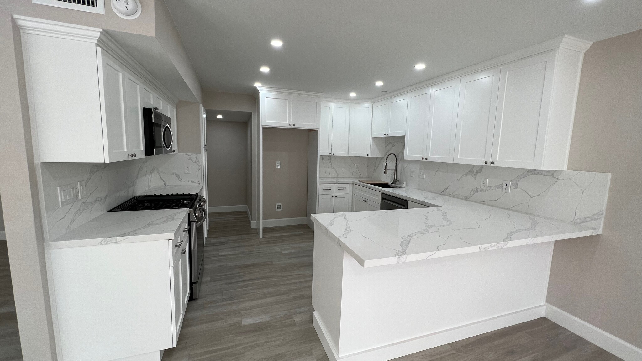 Building Photo - 4500 Whitsett Ave