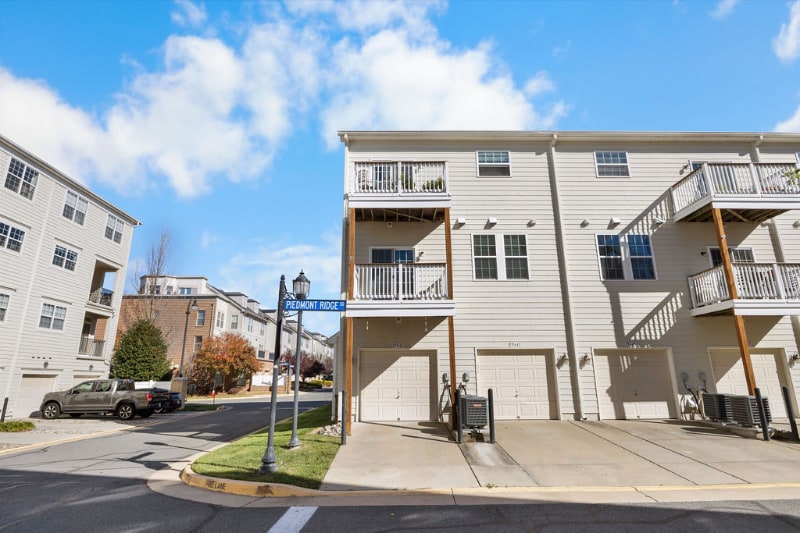 Building Photo - 19441 Promenade Dr