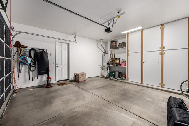 Building Photo - 28072 N 108th Way