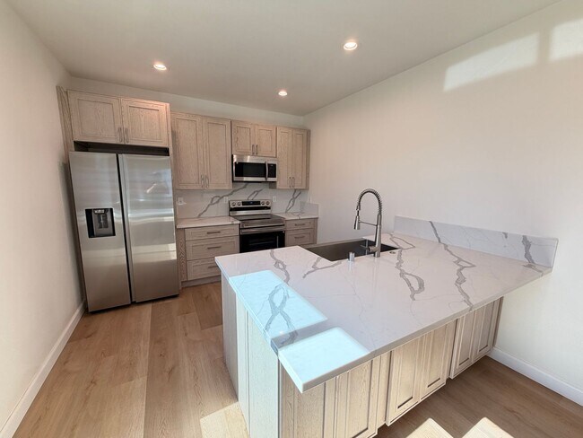 Building Photo - New Construction 3BR 2.5BA • Open Concept • A/C • Near USC $1,000.00 Off One Month's Rent Move In...