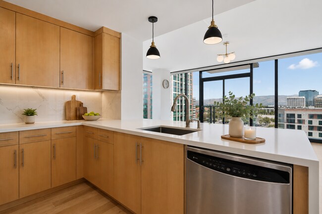 Building Photo - 38 N Almaden Blvd