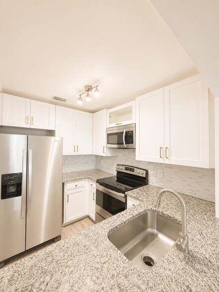 Building Photo - 8380 Argyle Corners Ct