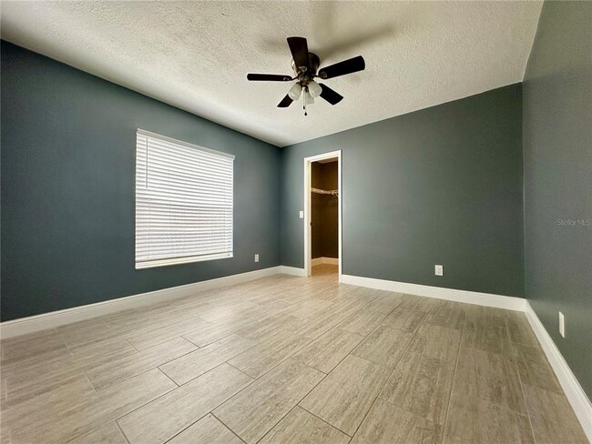 Building Photo - 1516 Crosswind Cir