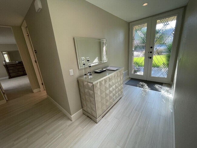 Building Photo - 76990 Lark Dr