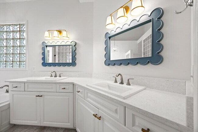 Building Photo - 3976 Ponte Vedra Blvd