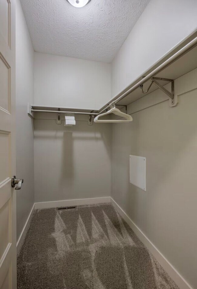 Building Photo - Fully Furnished Modern 3BR Retreat | Penth...