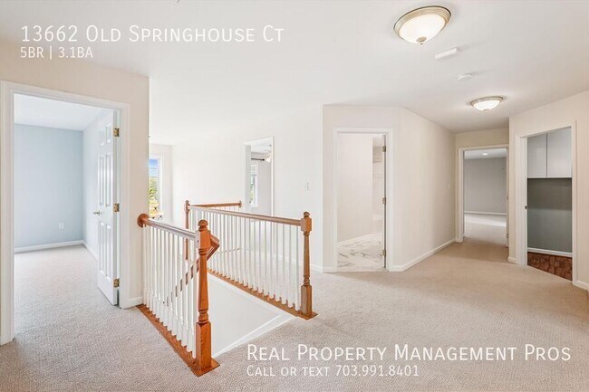 Building Photo - 13662 Old Springhouse Ct